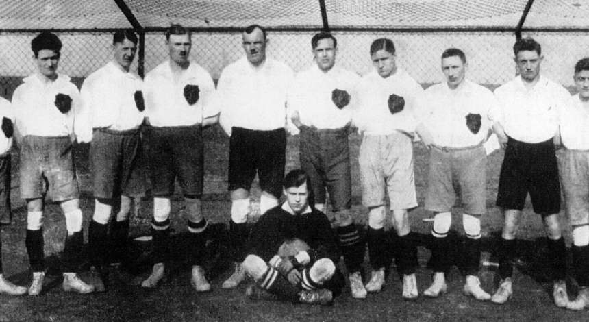 Mannschaftsfoto 1920/21