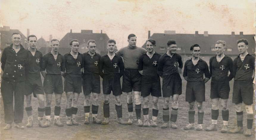 1936_Aufstiegsmannschaft_1.jpg