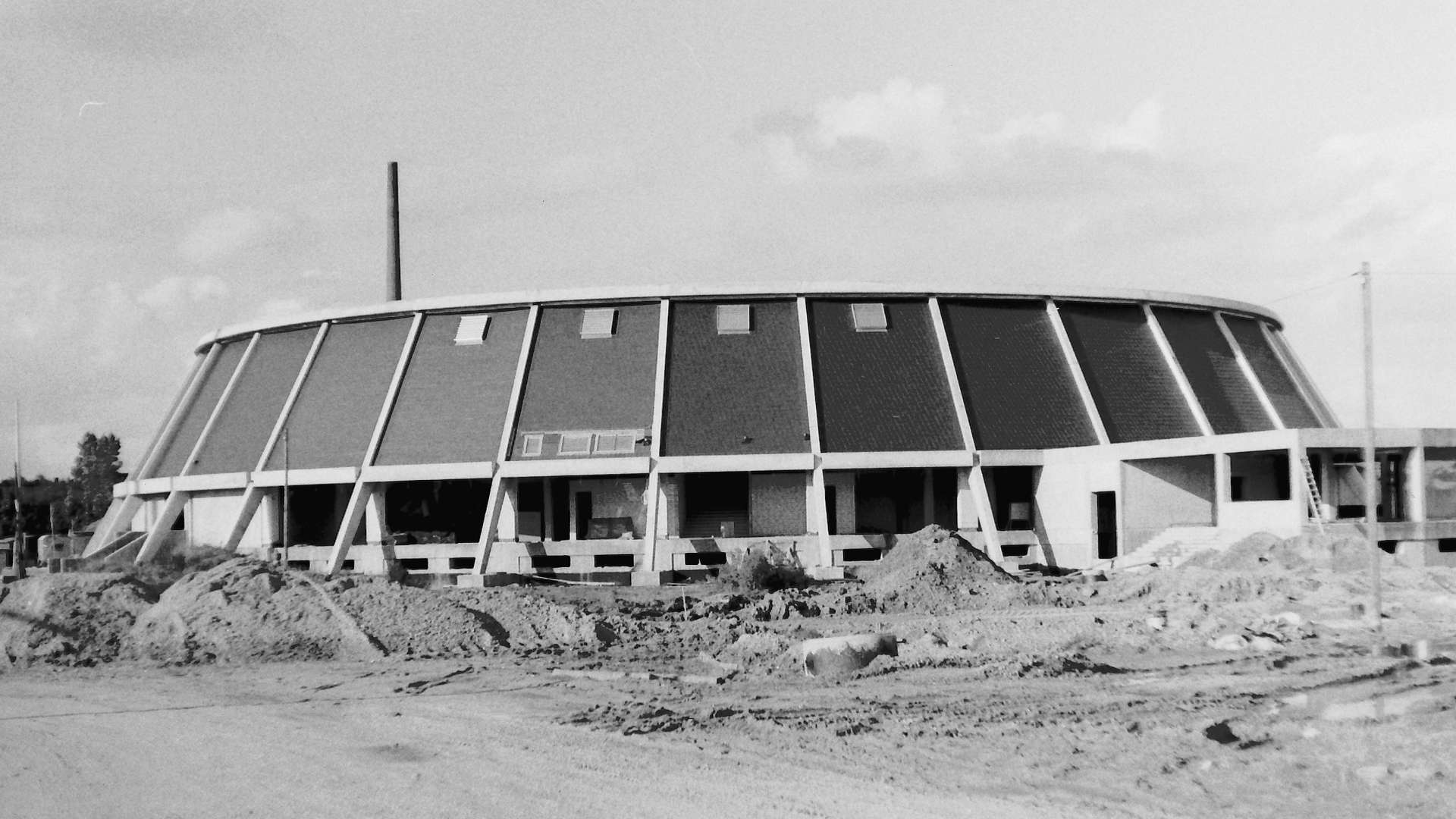 1974-Bau-der-Rundsporthalle-4.jpg