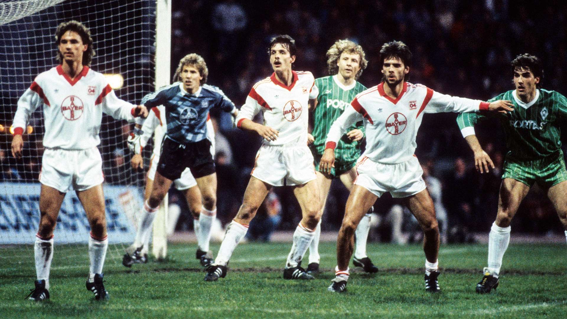 1988_UEFA_Cup_Bremen_Rueck_imago05346179h.jpg