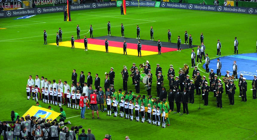 2009-09-05_Deutschland-Suedafrika_2-0_in_der_BayArena.jpg