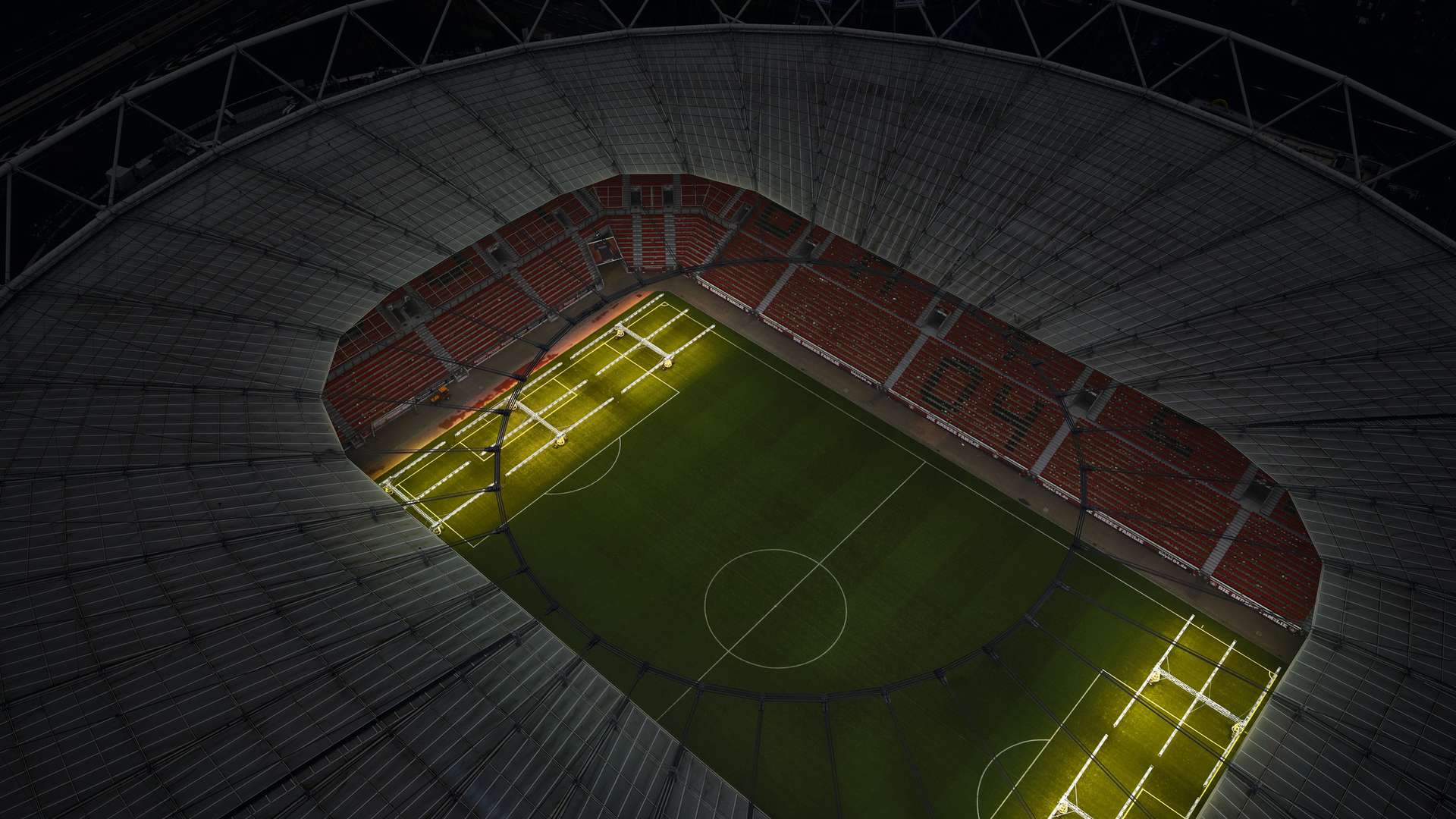 553837_Bayer_Stadion_Nacht_1_korrekturen_neu.jpg