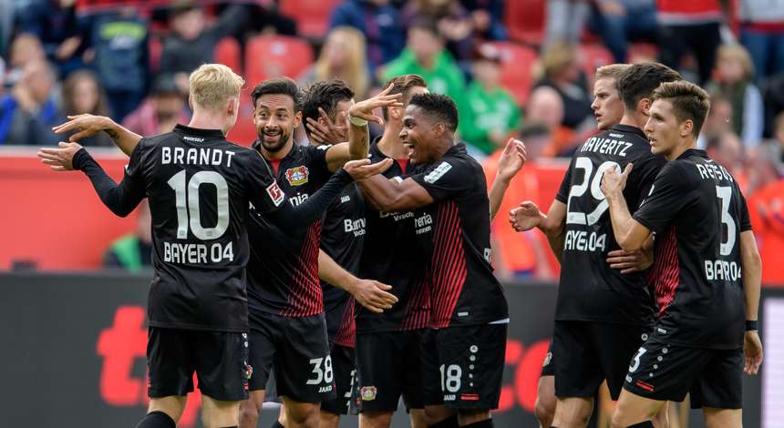 Brandt_Bellarabi_Volland_Wendell_Kohr_Havertz_Retsos_Bender_Jubel.jpg