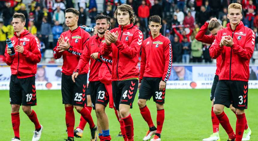 Freiburg_Team_imago29833715h.jpg