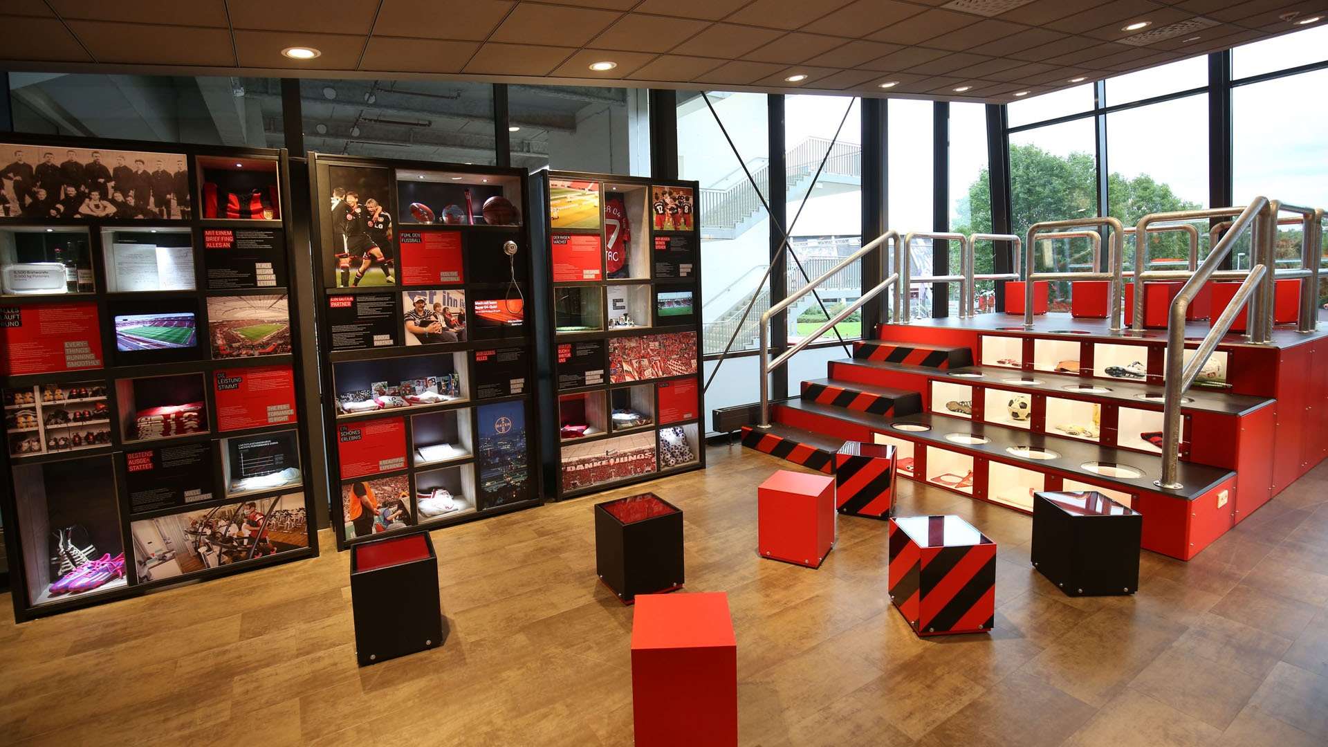 Schwadbud seating area