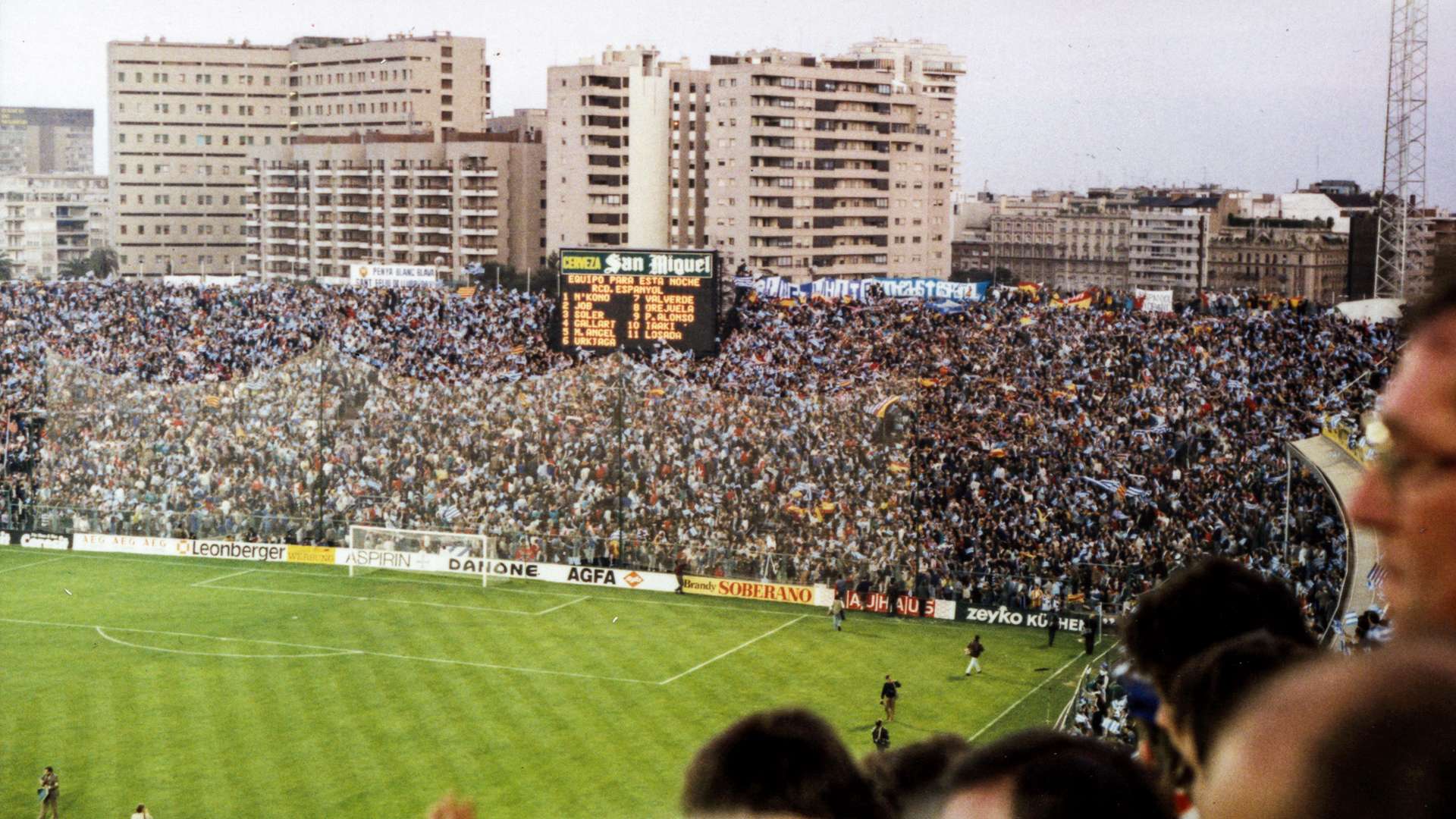 UEFA-Cup '88 - Bruchlandung in Barcelona | Bayer04.de