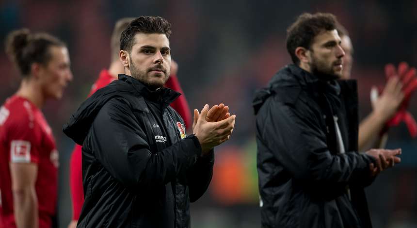 Volland_Mehmedi_klatschen.jpg