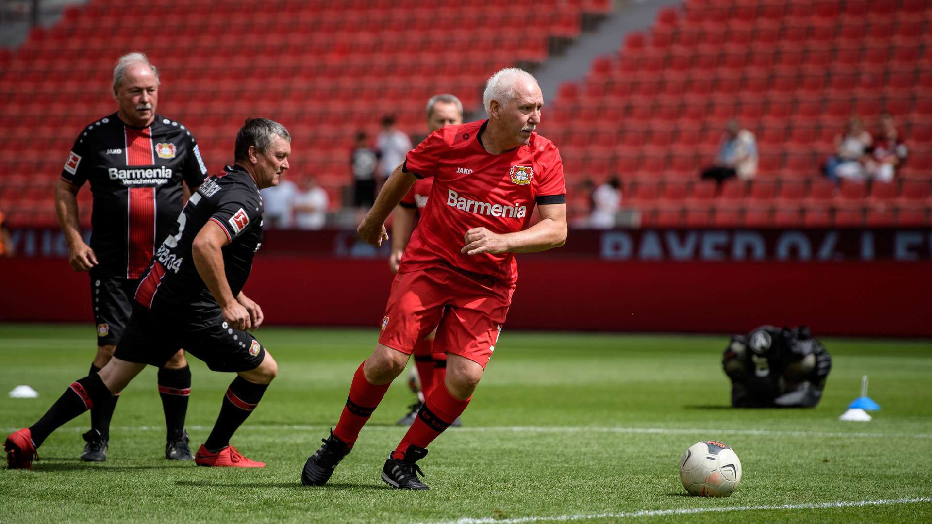 Einlagespiel der Walking Footballer