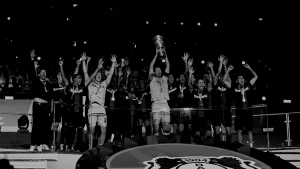 Hintergrundvideo Werkself-TV