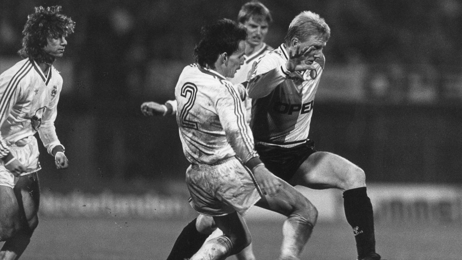 crop_19871125_Falkenmayer_Seckler_Zanter_vs_HoekstraF.jpg