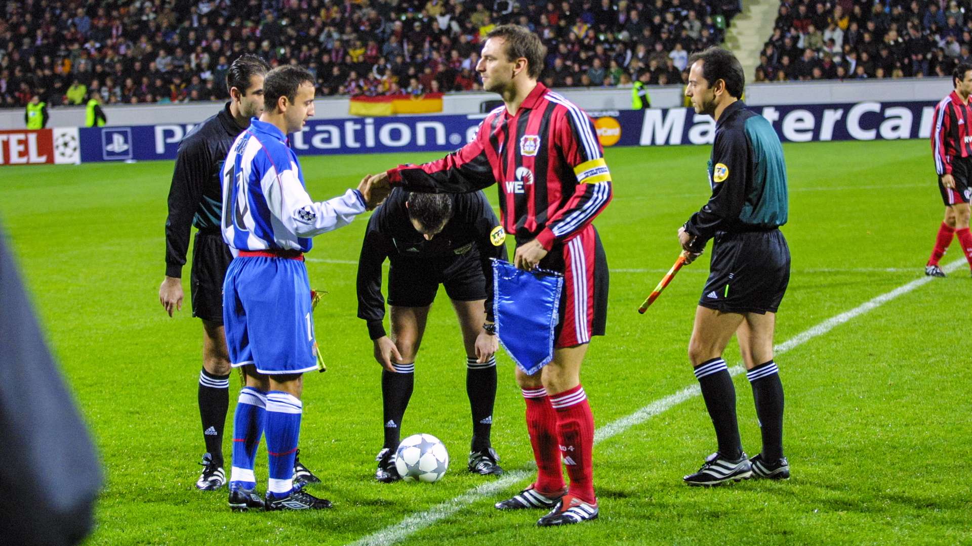 Jens Nowotny y Fran del Deportivo de la Coruña