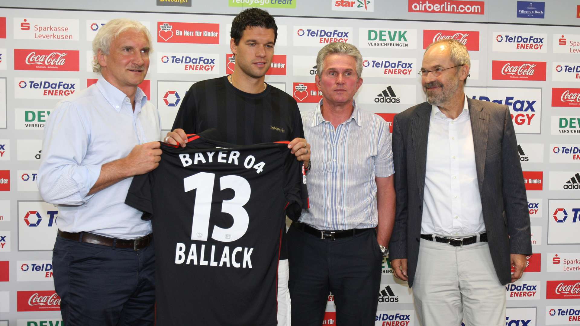 crop_2010_07_14_Vorstellung_Michael_Ballack.jpg