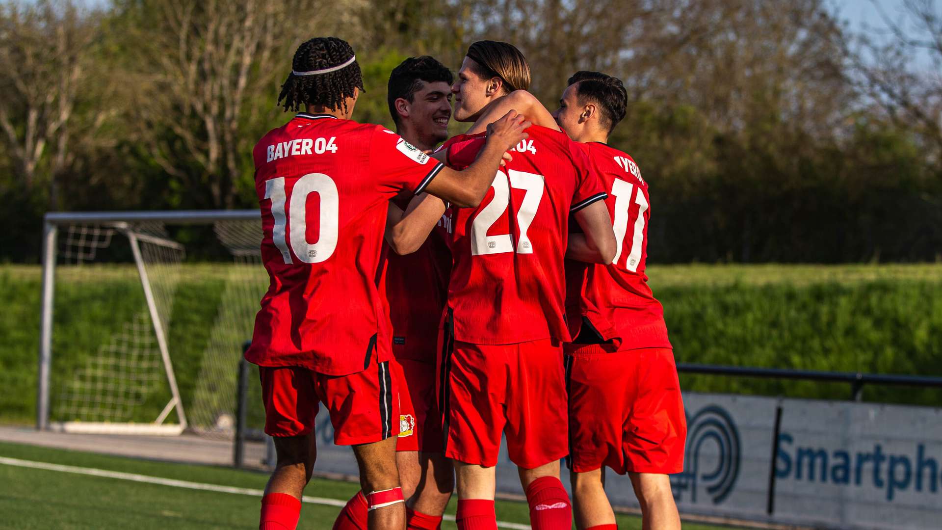 U17 Holt Mit Starker Aufholjagd: Remis In Wolfsburg | Bayer04.de