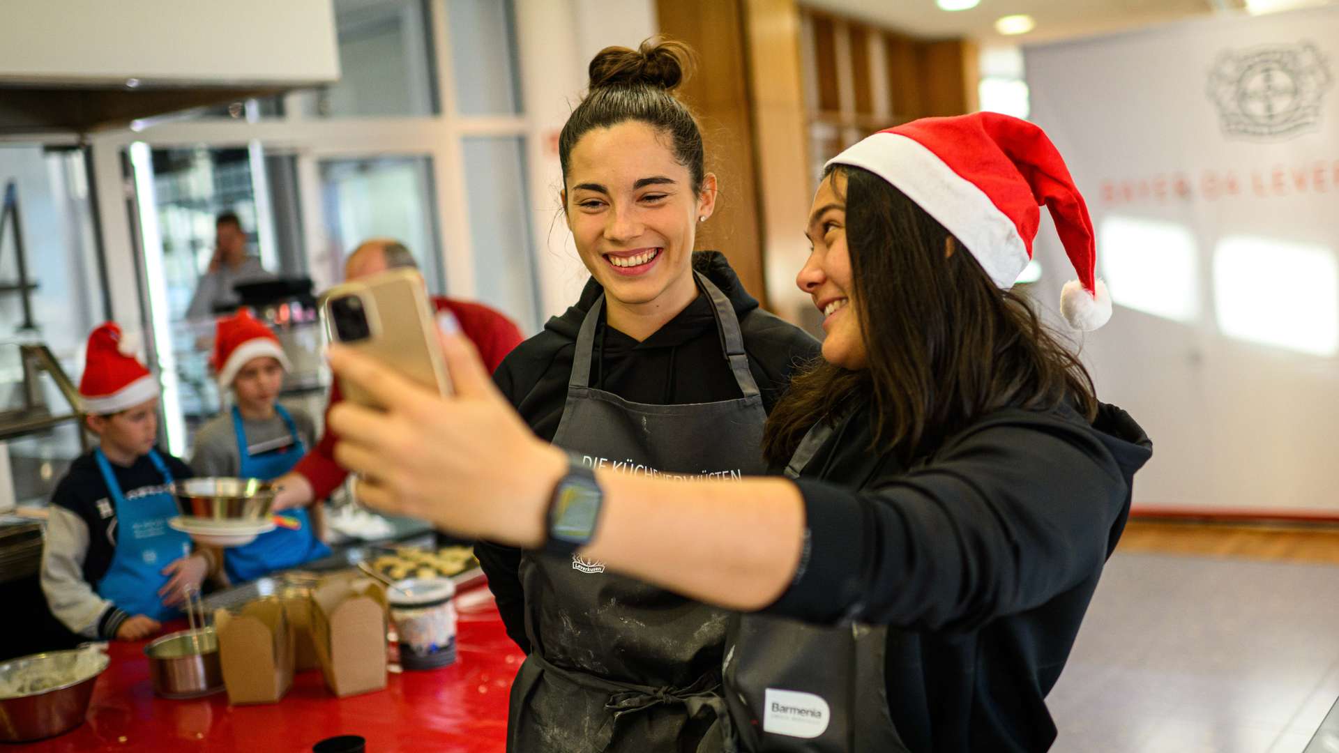 Charlotte Voll und Clara Fröhlich