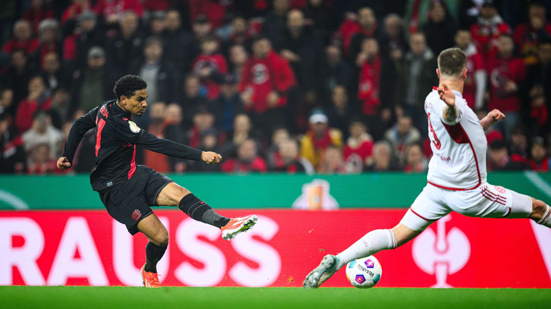 Adli erhöht zum 2:0