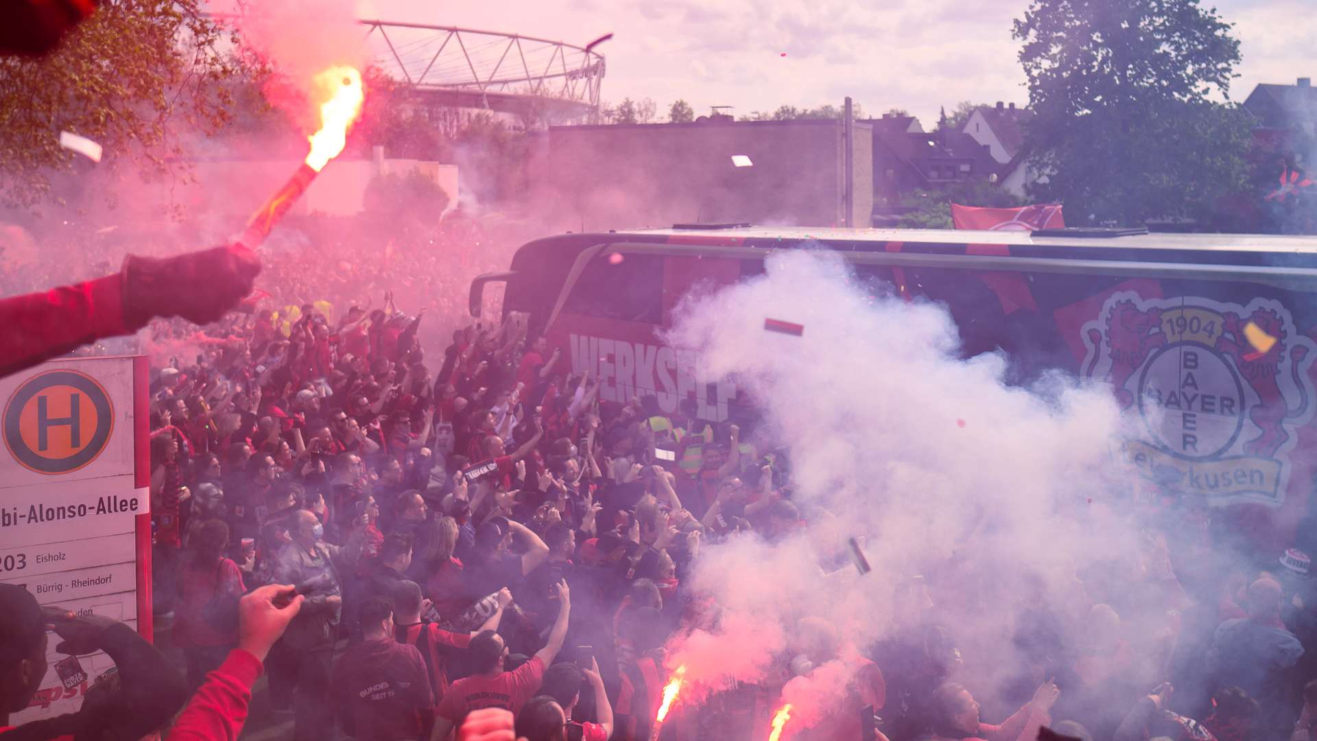 Busempfang am 14. April 2024