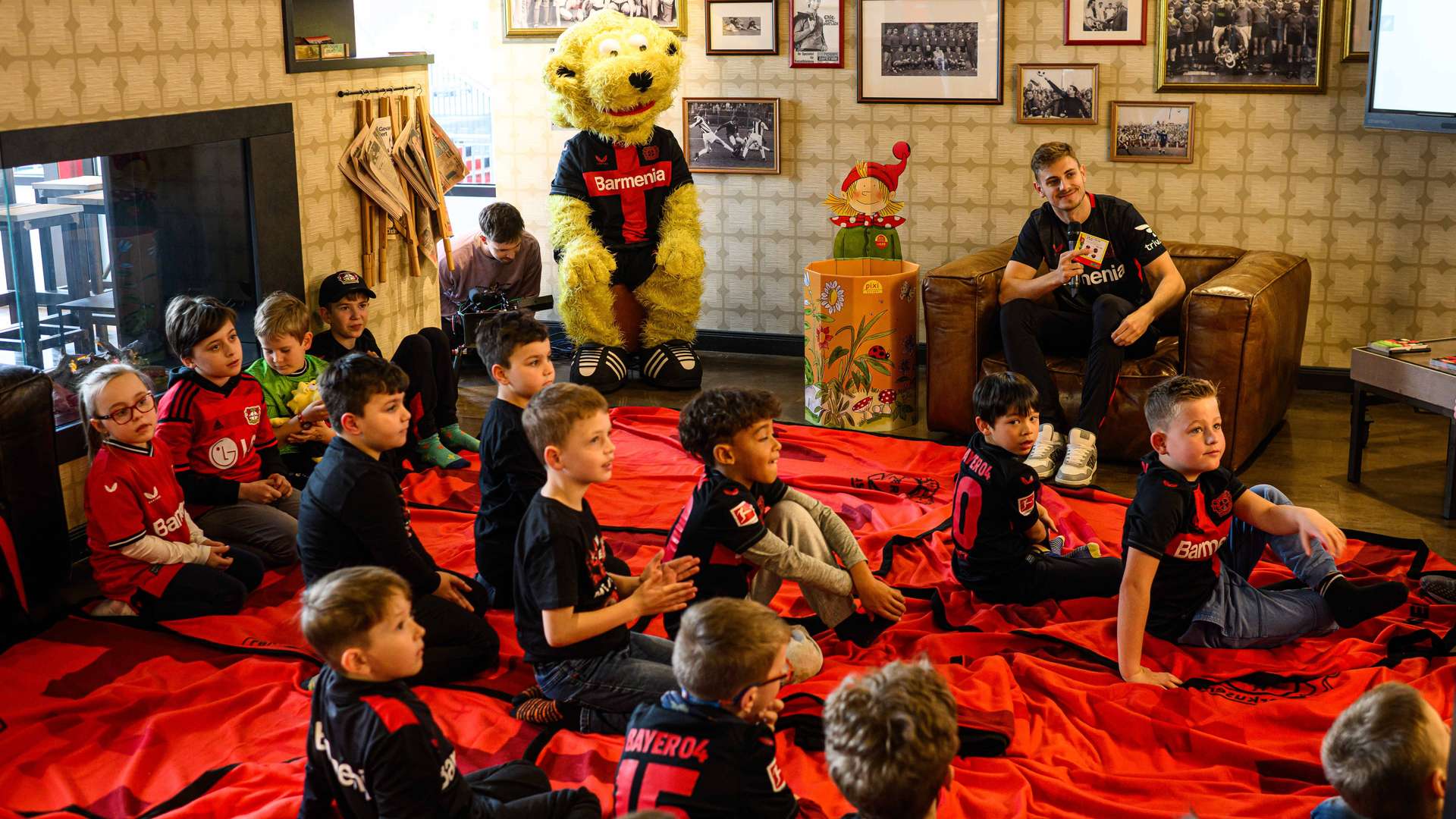 Kinder-Lesung in der Schwadbud