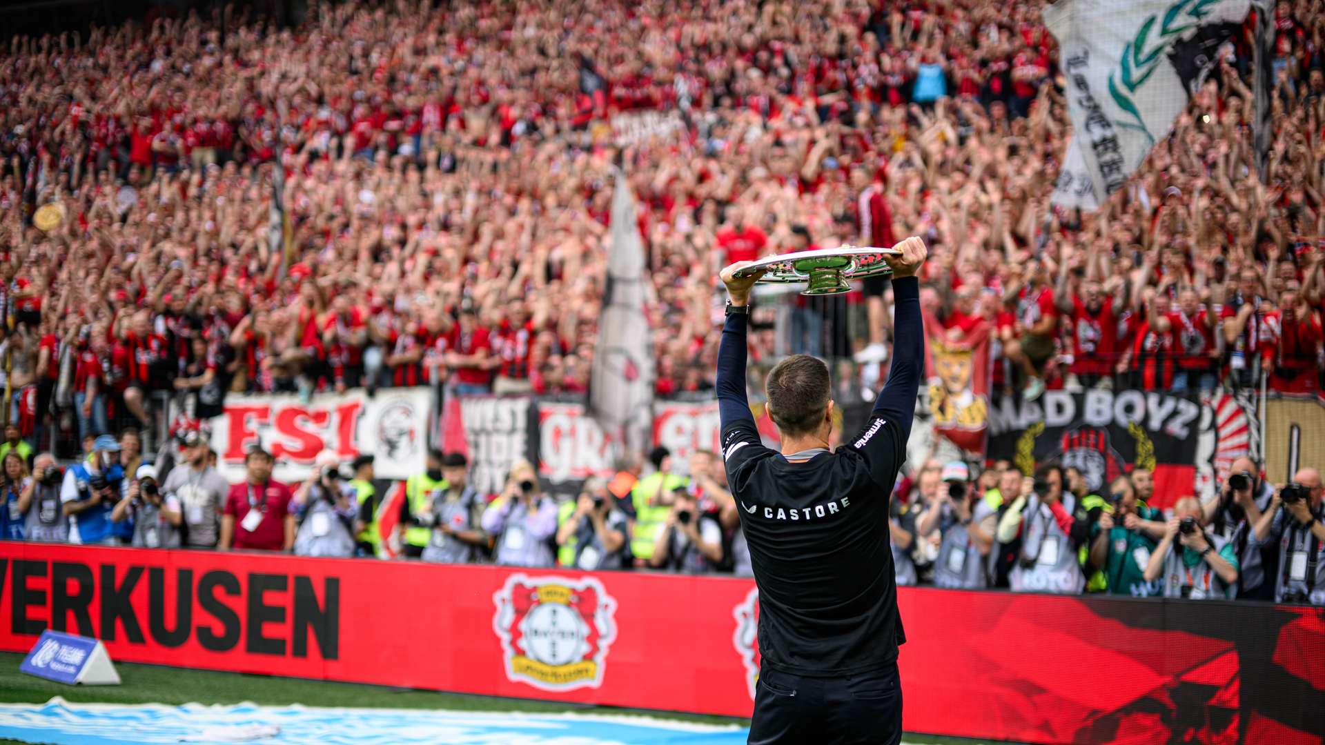 Xabi Alonso vor Kurve