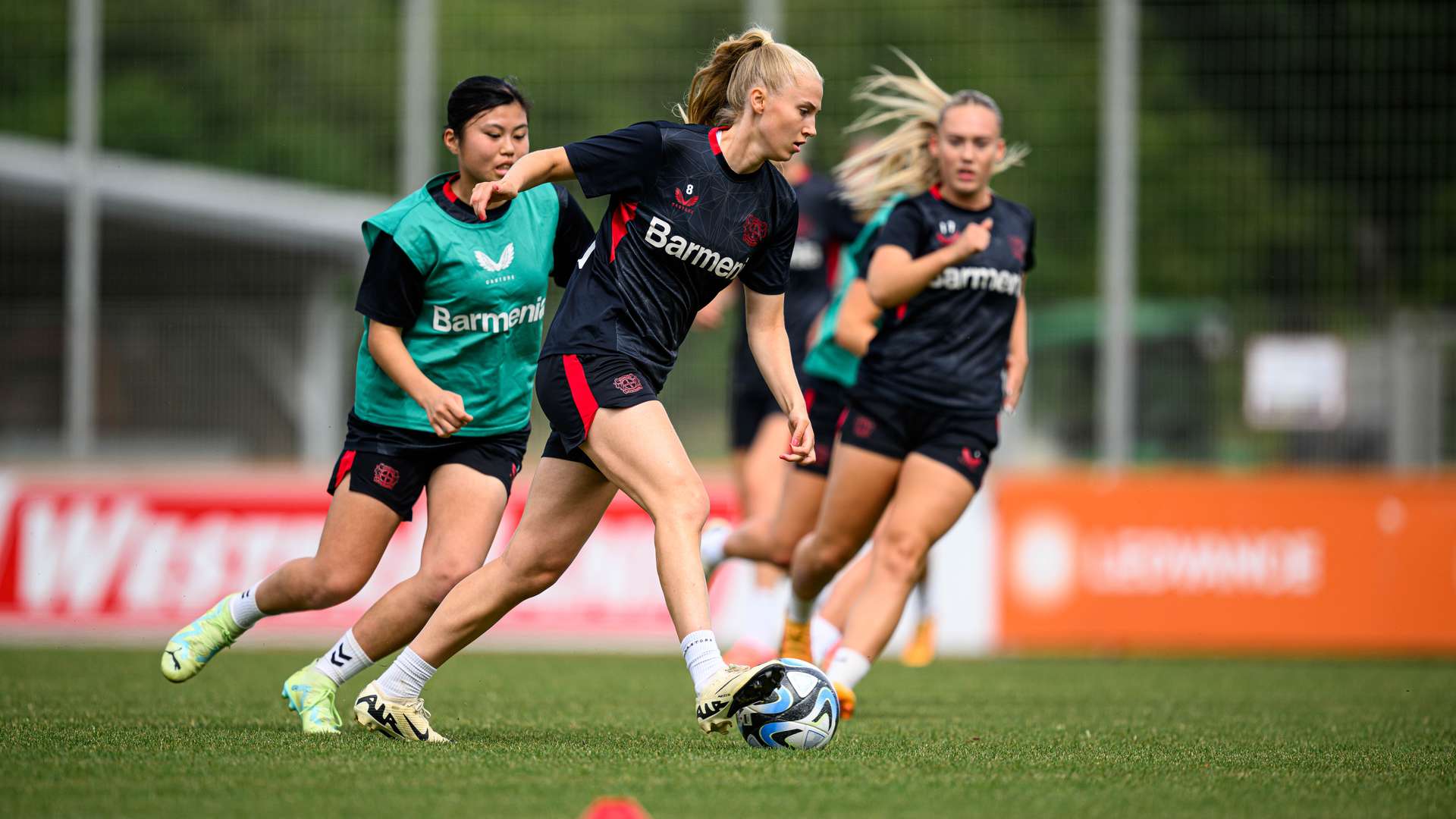 Paulina Bartz am Ball