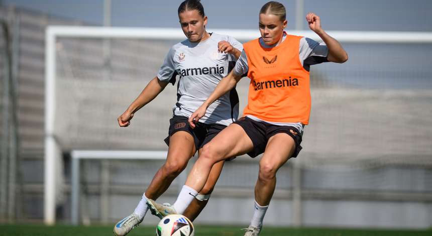 Julia Mickenhagen und Cornelia Kramer