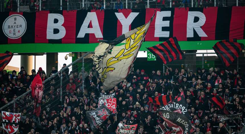 Bayer 04-Fans beim Auswärtsspiel in Wolfsburg