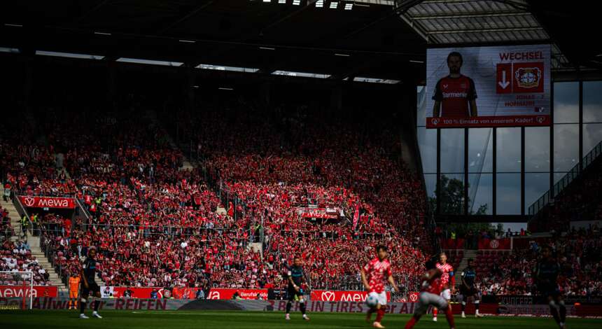Bayer 04-Fans Mainz 05