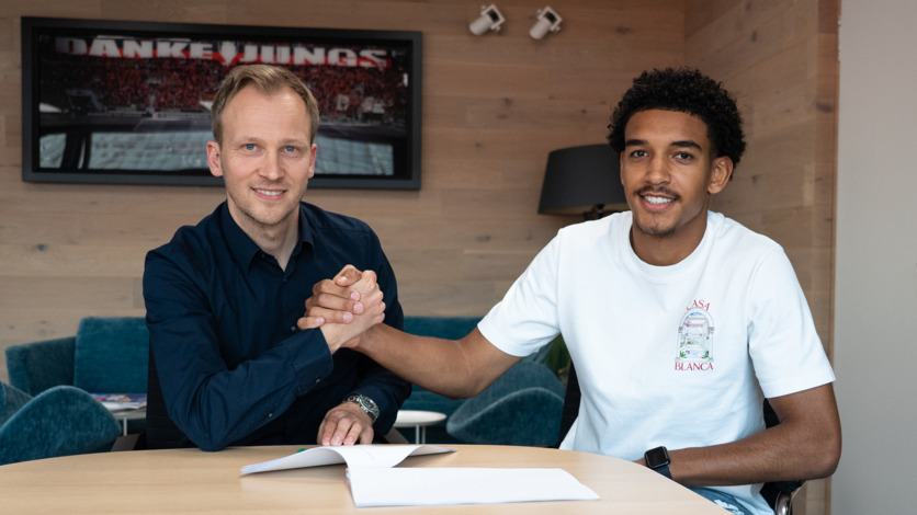 Francis Onyeka mit Kim Falkenberg