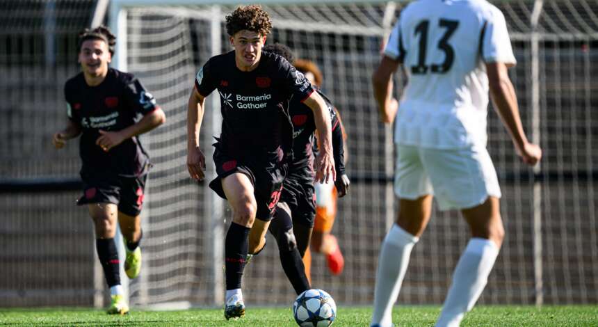 Jonah Berghoff in der UEFA Youth League
