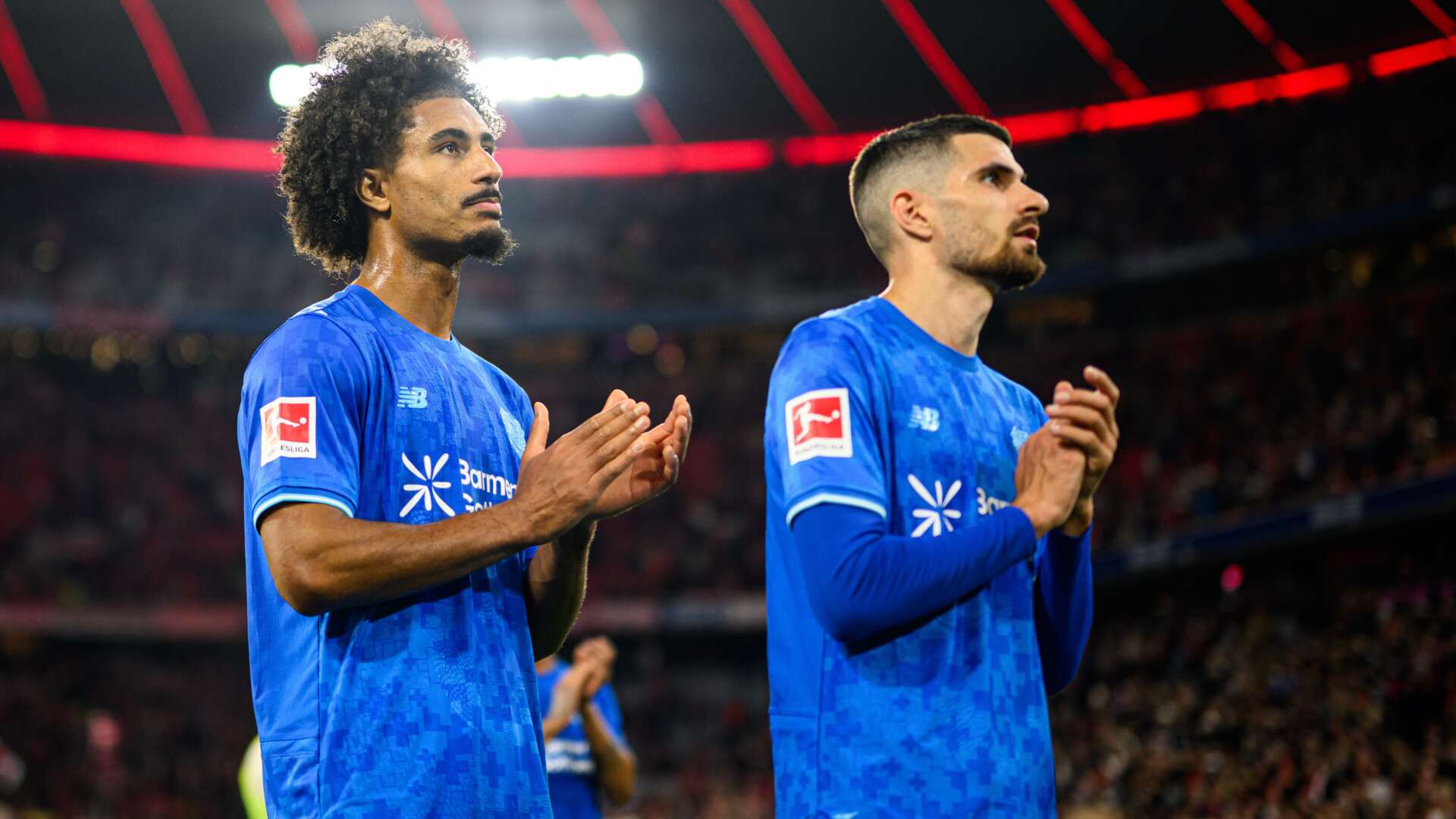 Loïc Badé und Martin Terrier nach Abpfiff