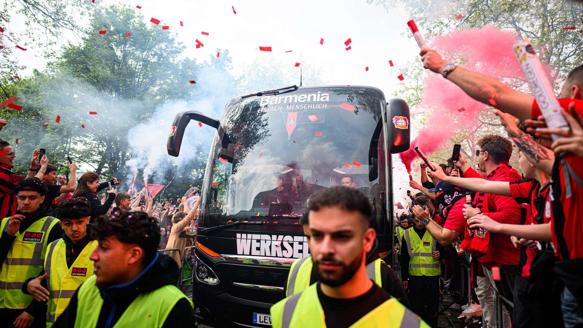 Busempfang am 14. April 2024