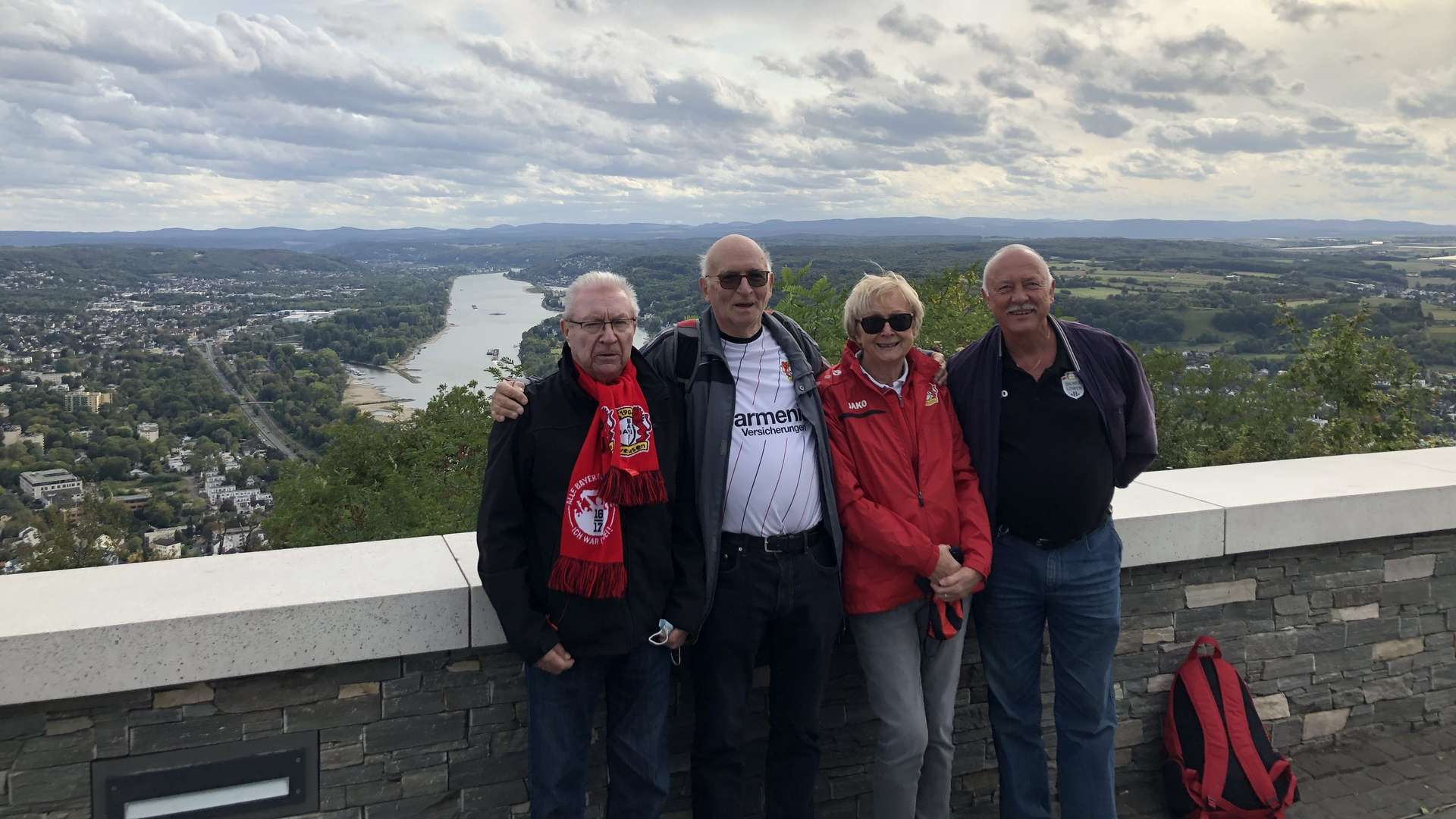 Schiffstour der Silberlöwen zum Drachenfels