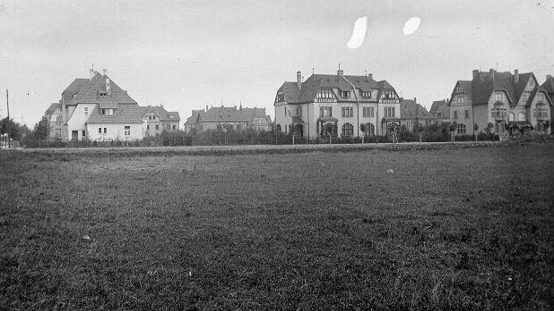 crop_Spielplaetze_3_1910ca_Freiflaeche_Boettingerstrasse.jpg