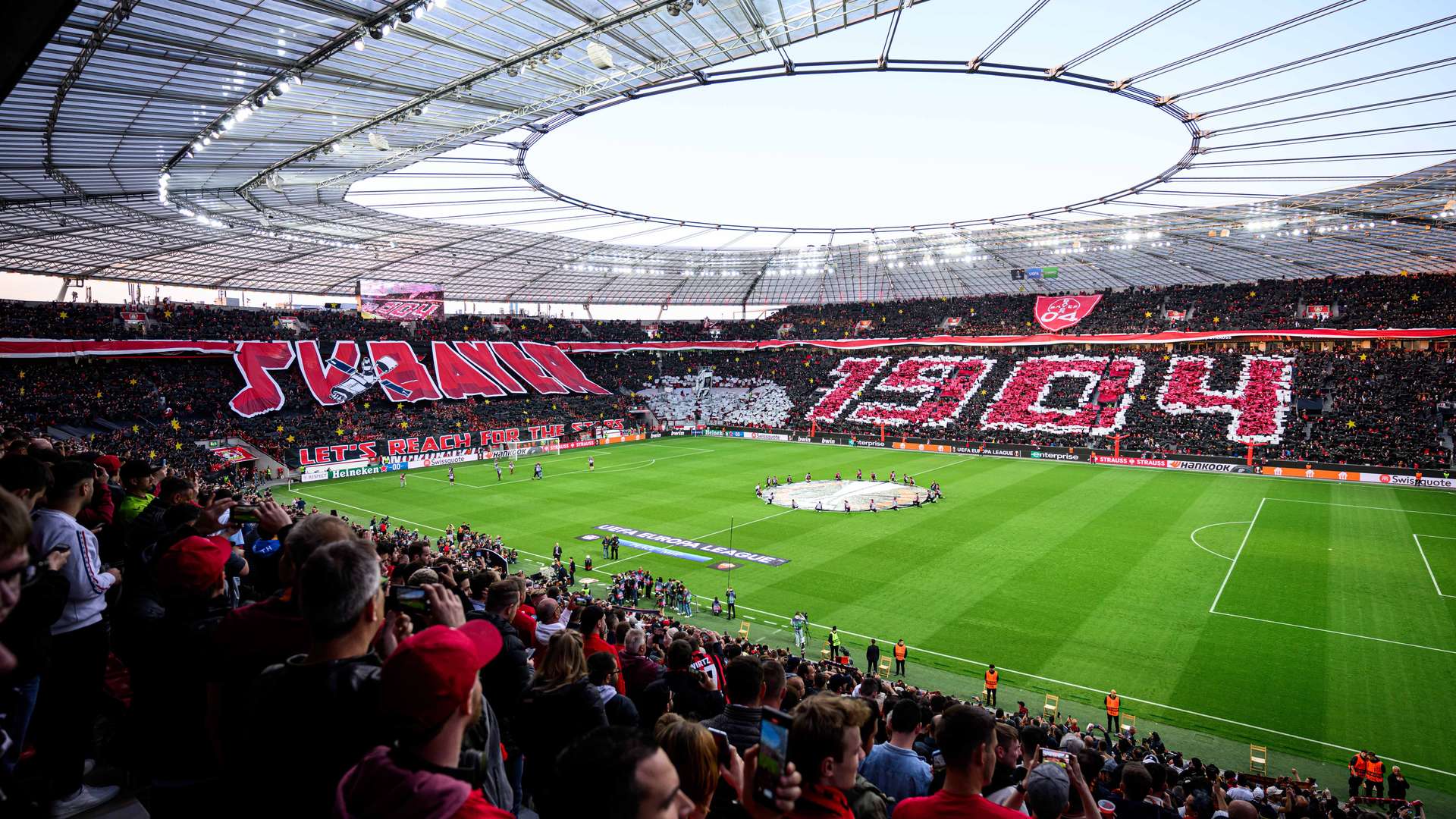 Die BayArena gegen die AS Rom