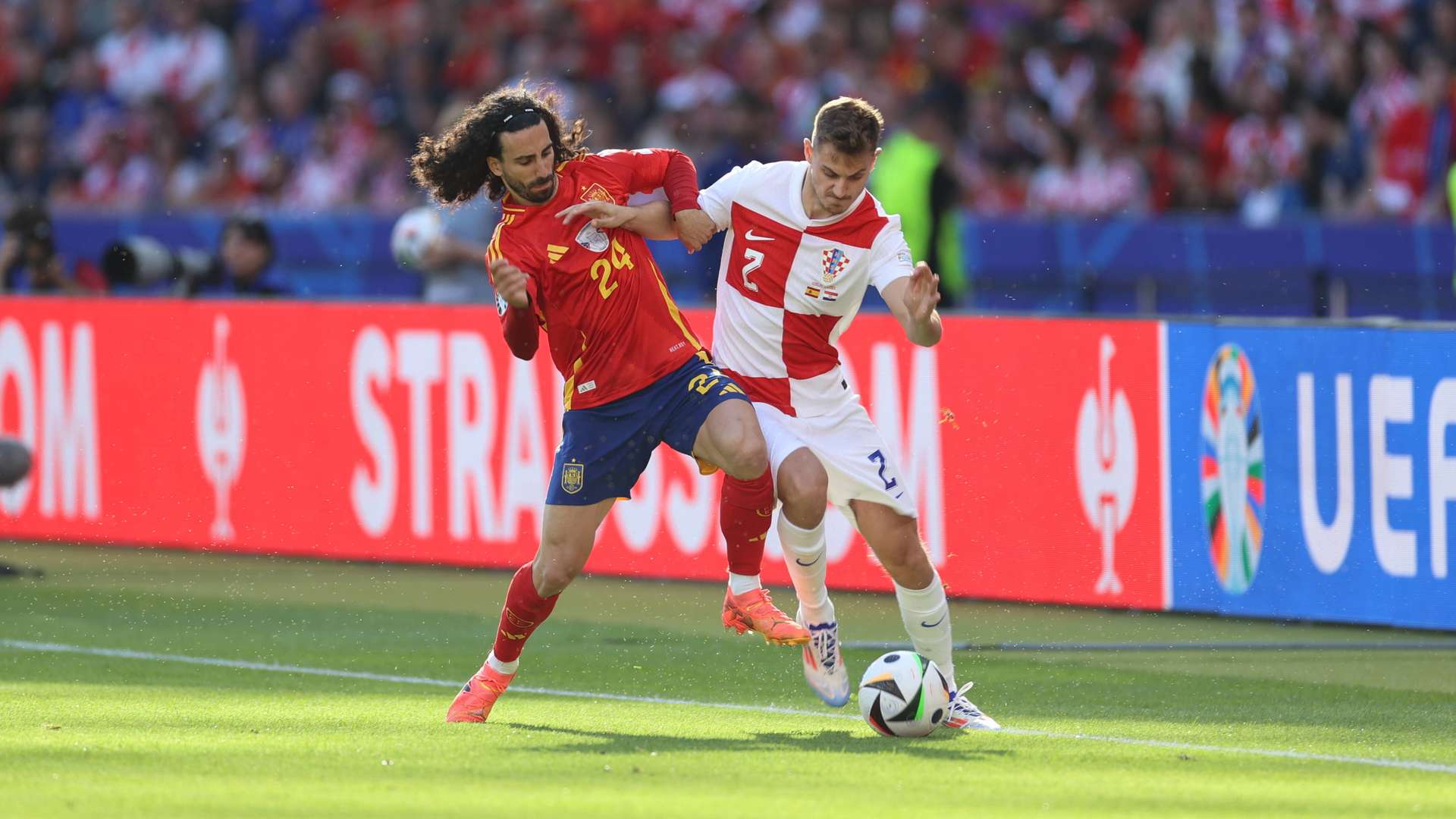 Stanisic gegen Cucurella