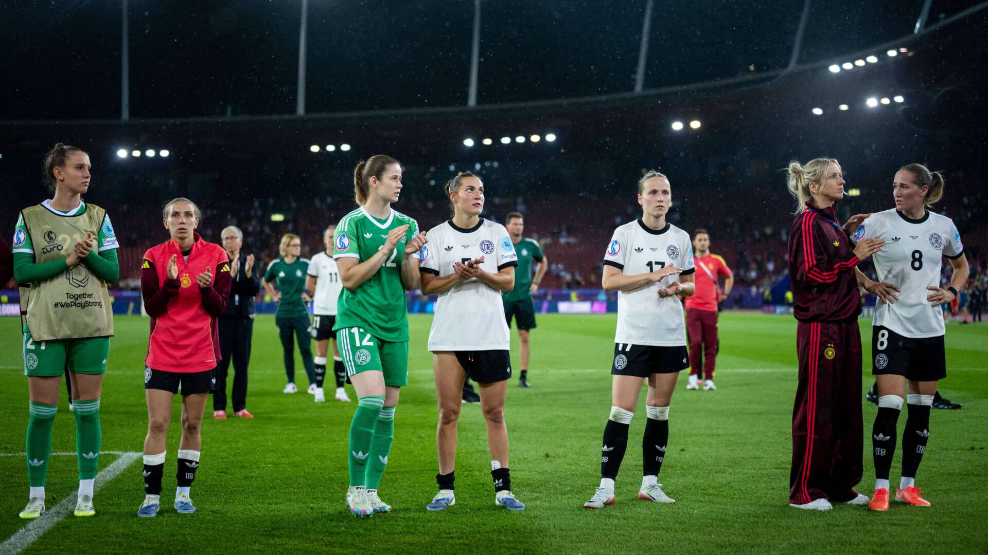DFB-Frauen nach Abpfiff